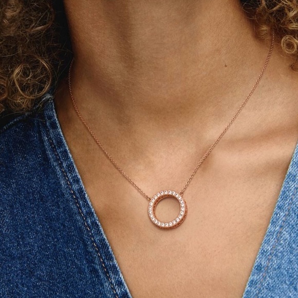 Pandora rose gold Circle of Sparkle Necklace - Picture 4 of 4